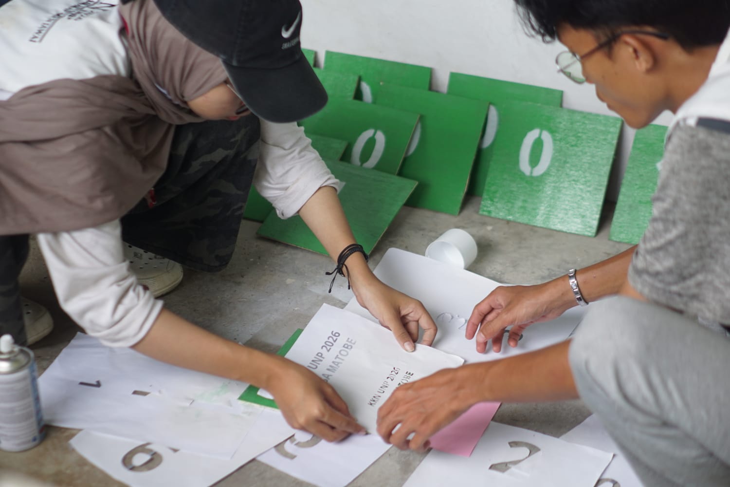 Penomoran Rumah di Dusun-Dusun Matobe, Mahasiswa KKN Bantu Tata Administrasi Wilayah
