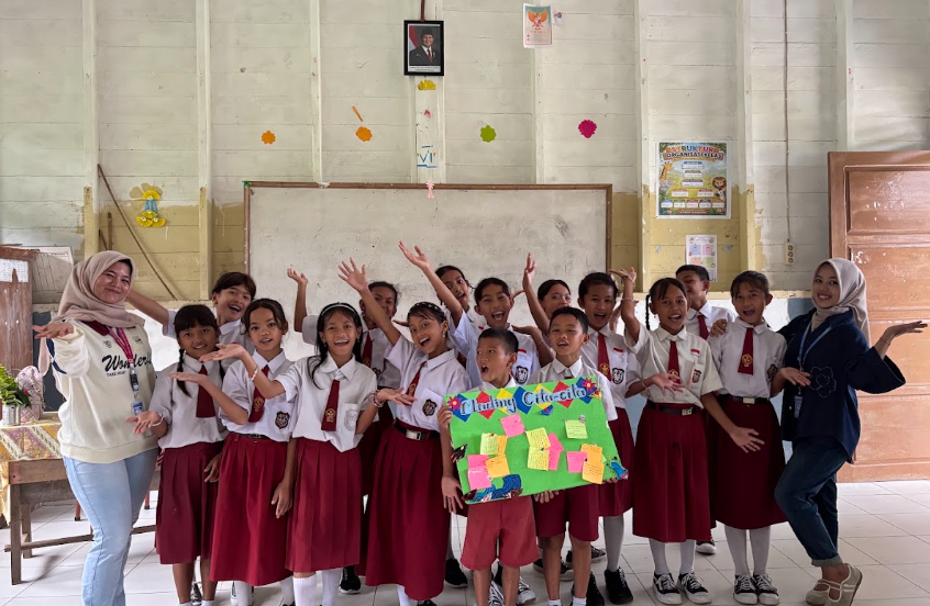 Mahasiswa KKN MATOBE UNP 2026 Sosialisasikan Mading “Cita-Citaku” untuk Memotivasi Siswa SD Berani Bermimpi
